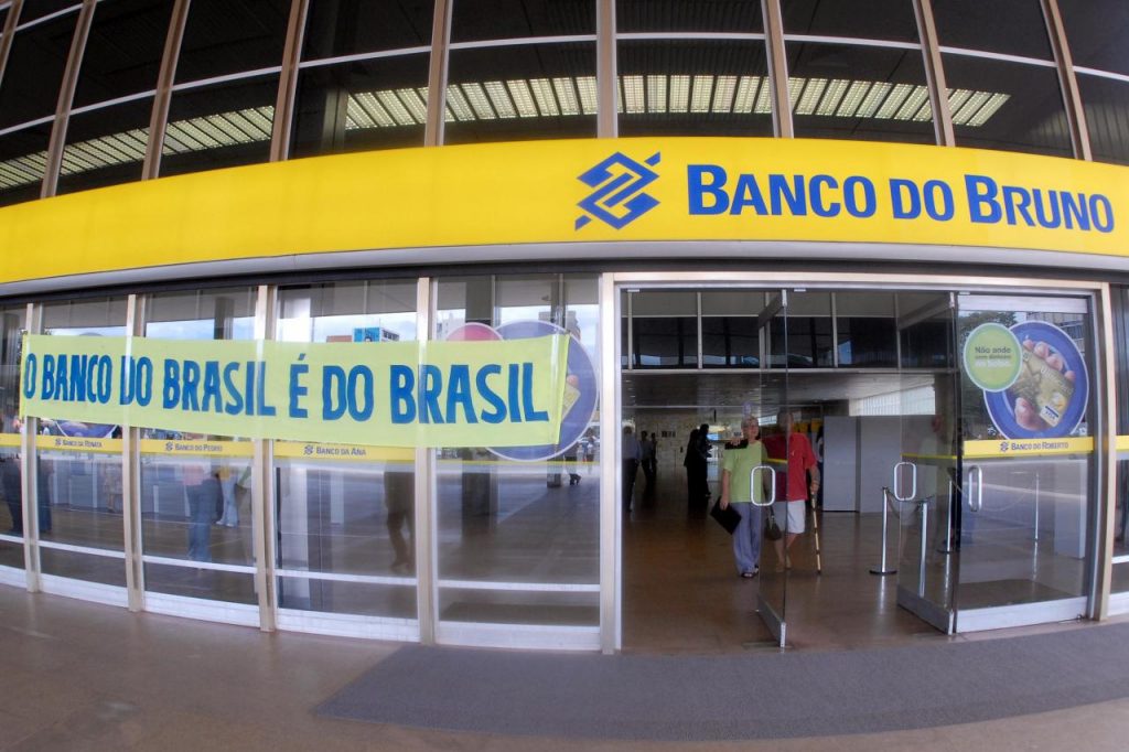 Banco do Brasil e Caixa Econômica Federal atuam em diversos segmentos, auxiliand